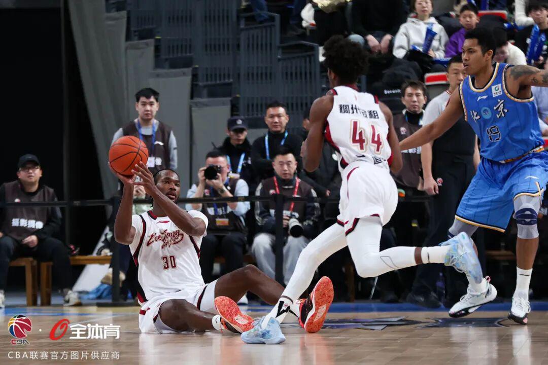 九游娱乐登录入口-【CBA联赛】第十八轮｜浙江稠州金租73-79北京北汽