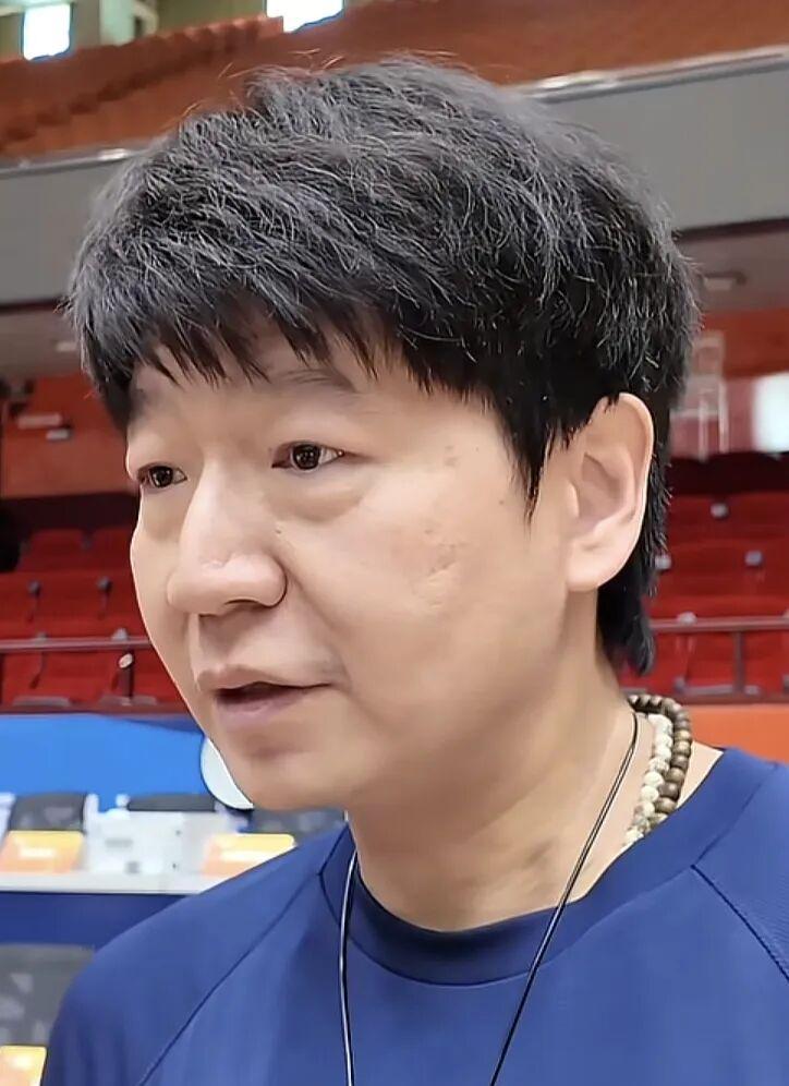 九游娱乐登录入口-山东高速男篮一家人要珍惜当下